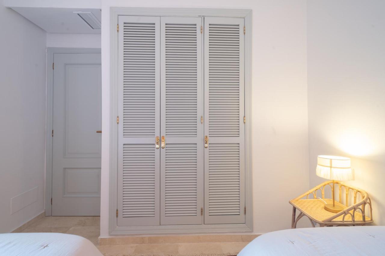 3+1 Bed Apartment, 100m Away From The *