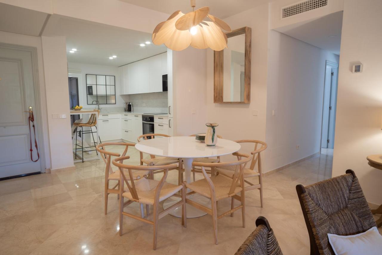 3+1 Bed Apartment, 100m Away From The Marbella