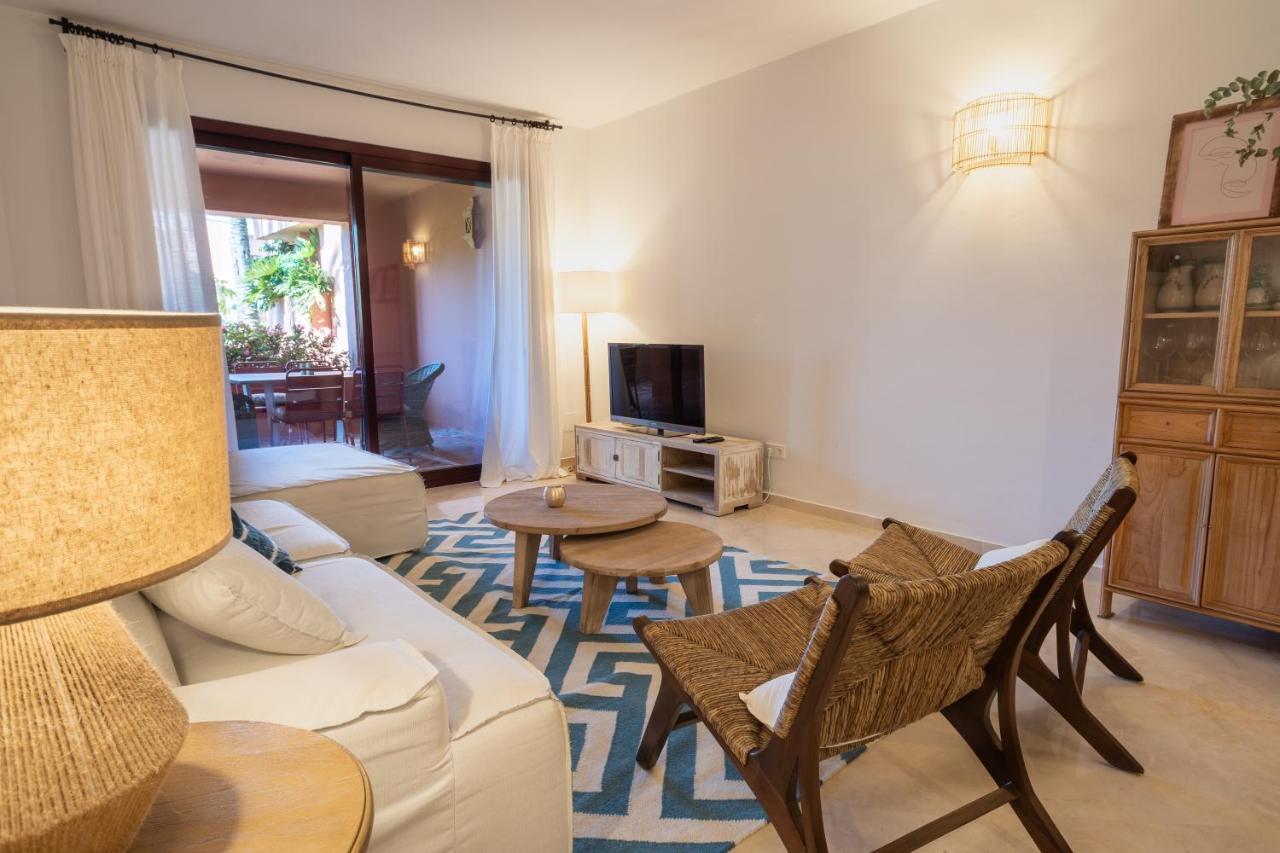 3+1 Bed Apartment, 100m Away From The Apartment *