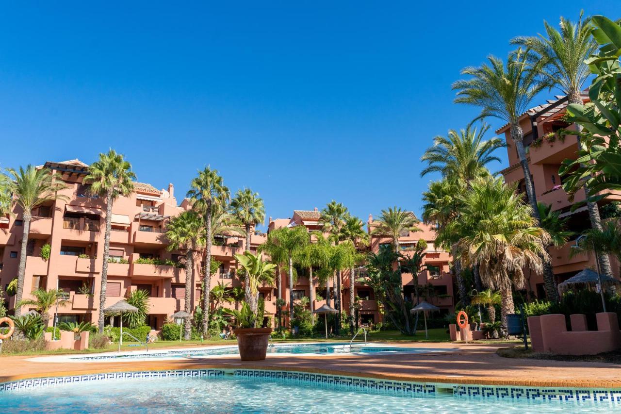 3+1 Bed Apartment, 100m Away From The Apartment