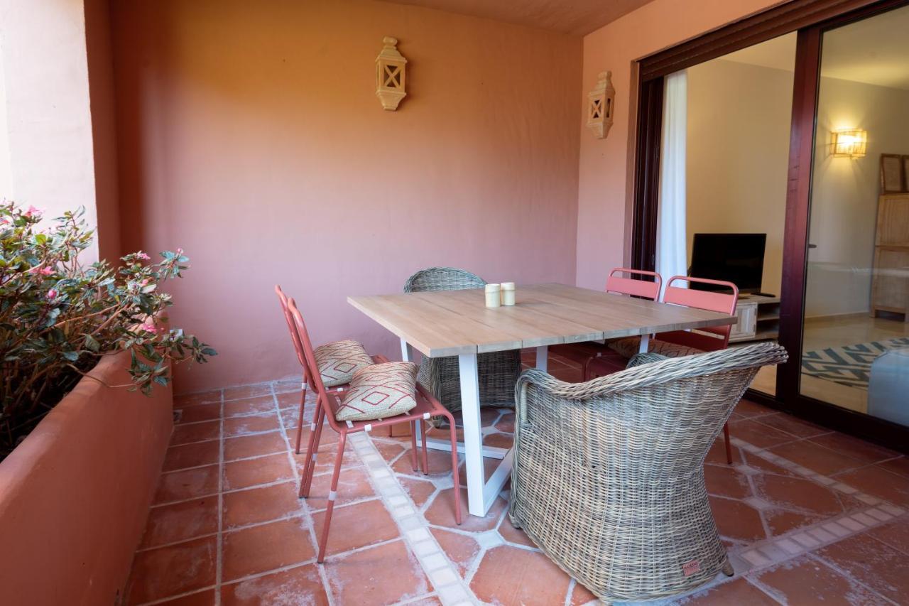 3+1 Bed Apartment, 100m Away From The Marbella
