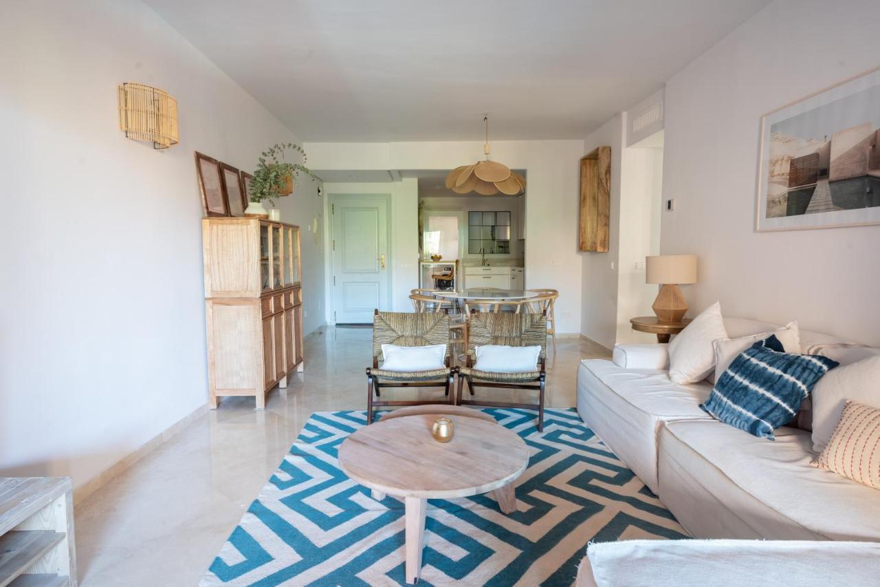 3+1 Bed Apartment, 100m Away From The Marbella